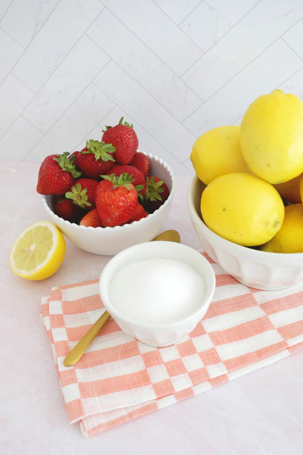 Strawberry lemonade