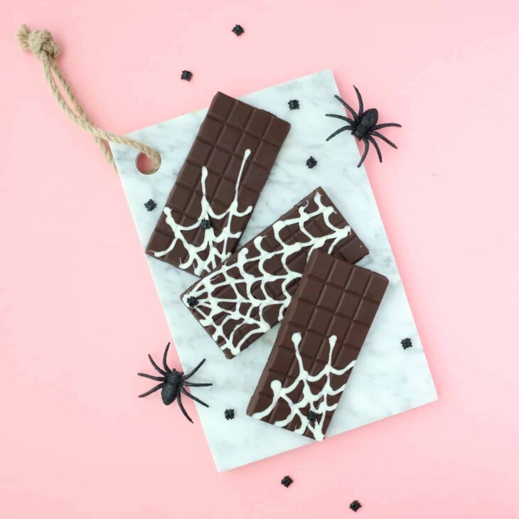 From cupcakes to cocktails, we have SO many Halloween food ideas for you to try this season, or for hosting a Halloween party!