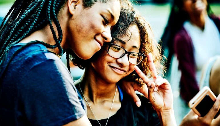 Positive experiences affect young people more than crises