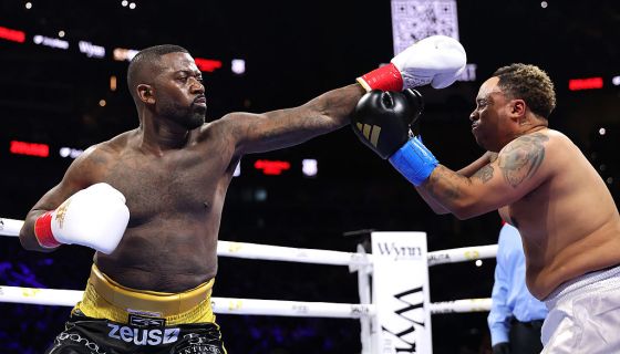 Battle Of The Boneheads: Ray J Puts The One Wish Whim Whammy On Orlando Brown In Undercard Match, Brandy Shows Support