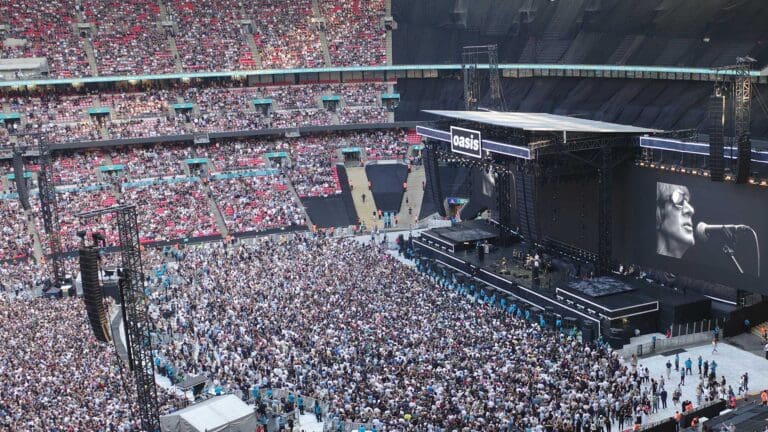 Gallagher brothers confirm 38 Oasis dates for 2027 after $400m reunion run