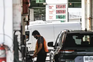 Labor Day Gas Prices Head for Record High