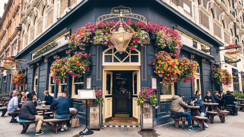 Ministers rule out scrapping pubs code in long-awaited review